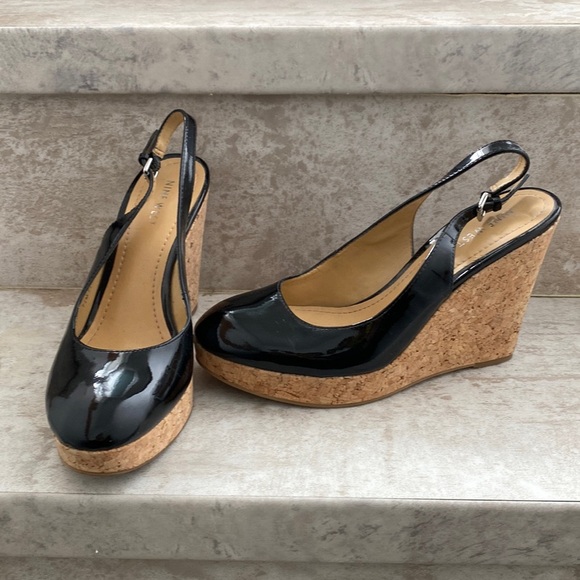 Nine West Patent Round Toe Platform Wedges Cheyanne - Picture 1 of 8